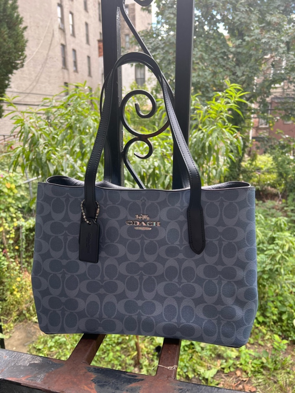 COACH Avenue Carryall in Signature Canvas Denim Blue Tote F48735